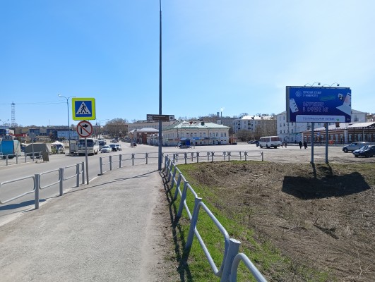 Соликамск, Революции (Центр-Автовокзал), билборд (щит 3х6)